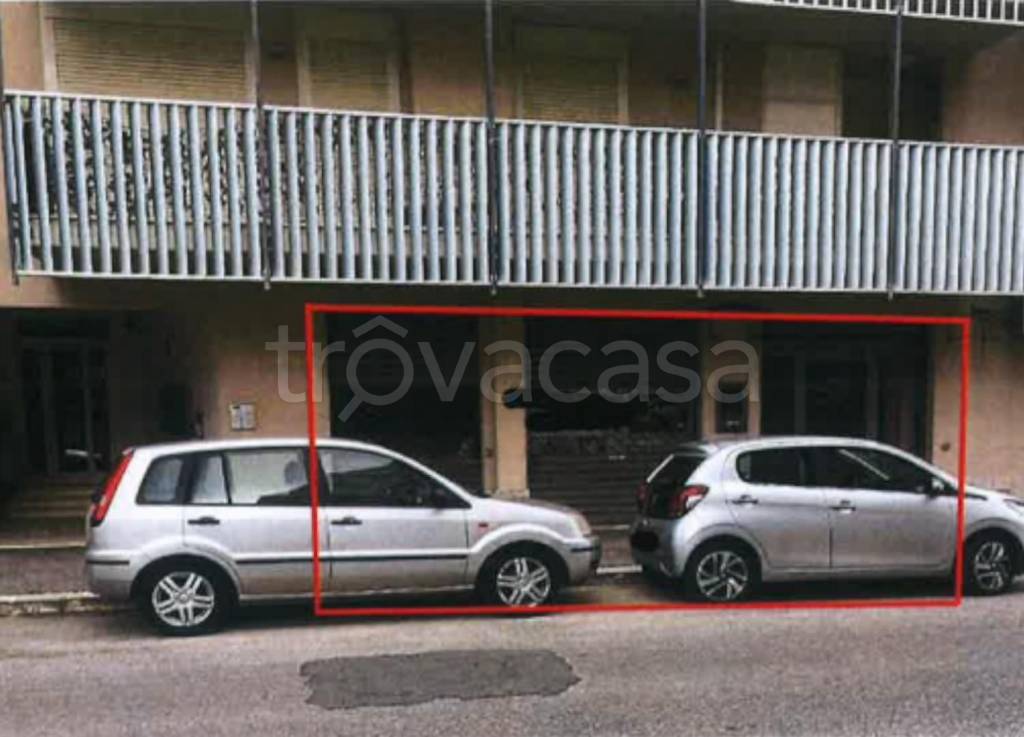 negozio in vendita a Fiumicino