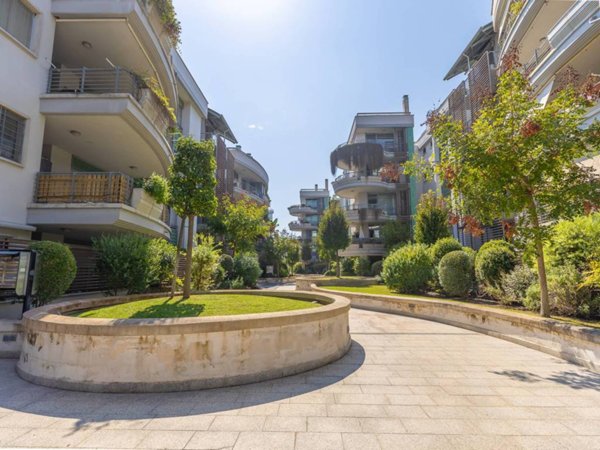 appartamento in vendita a Fiumicino in zona Isola Sacra