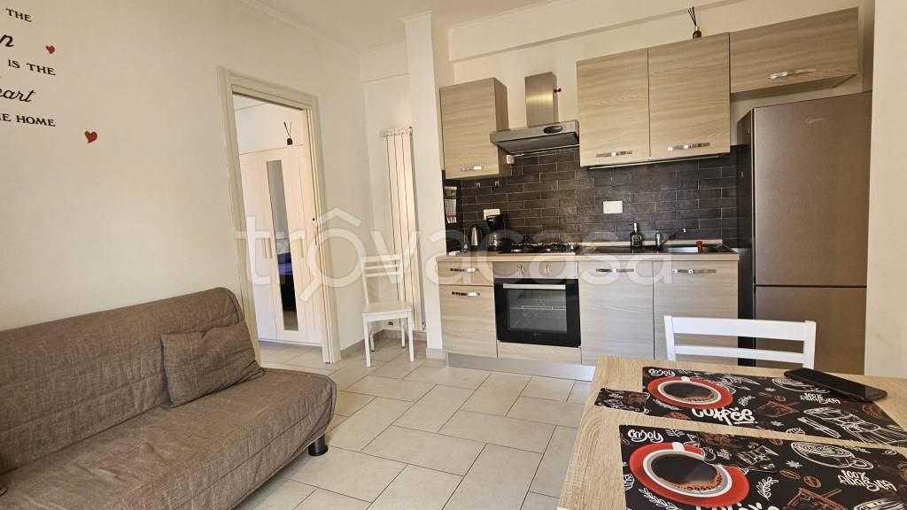 appartamento in vendita a Fiumicino in zona Isola Sacra