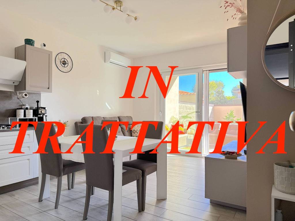 appartamento in vendita a Fiumicino in zona Isola Sacra