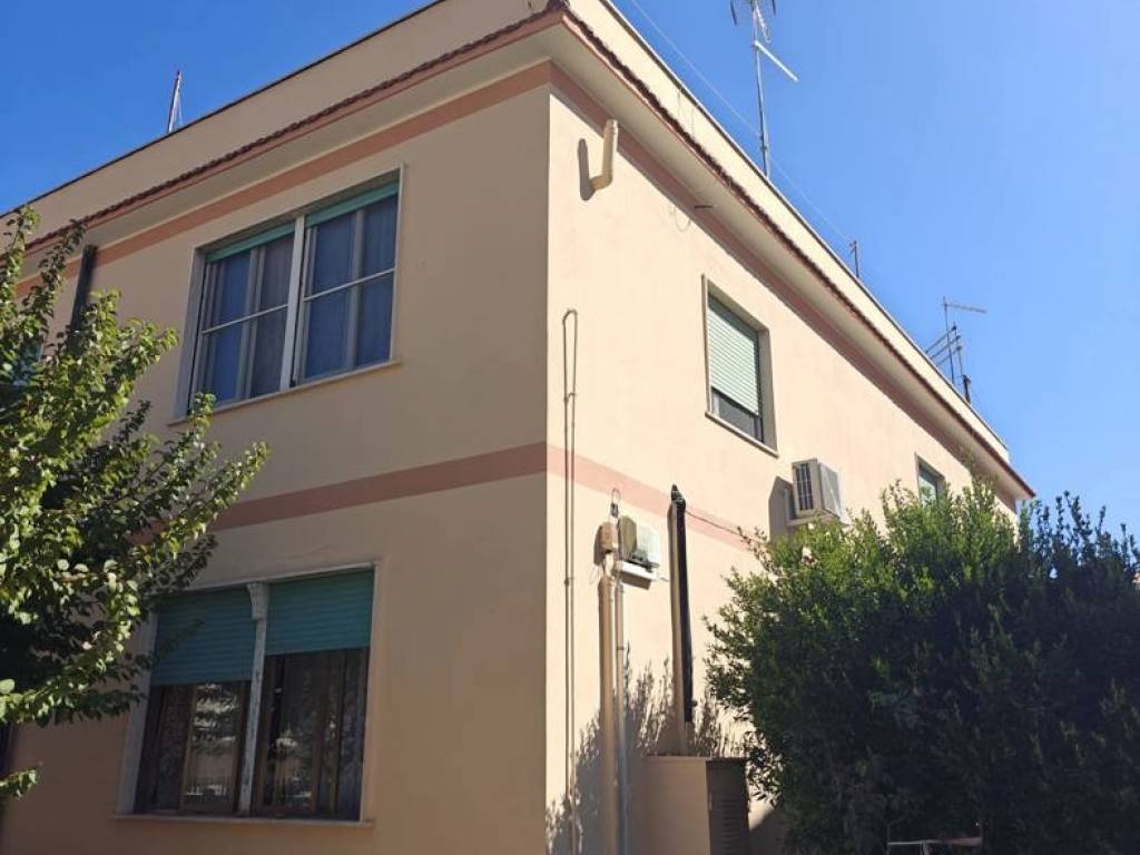 appartamento in vendita a Fiumicino in zona Isola Sacra