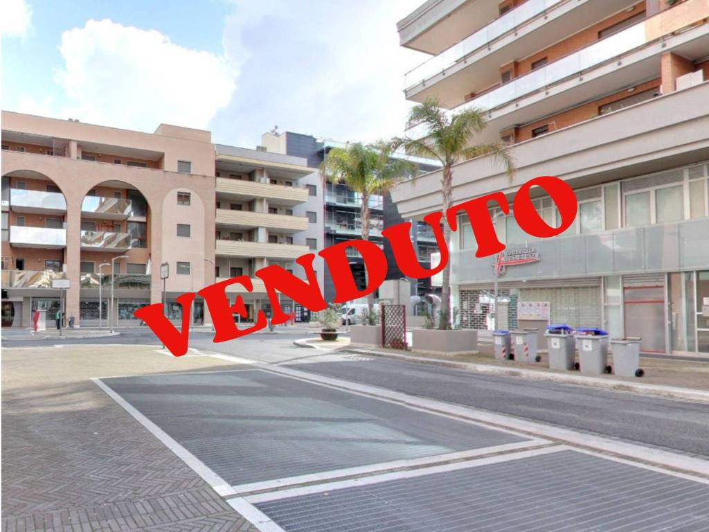 appartamento in vendita a Fiumicino in zona Isola Sacra