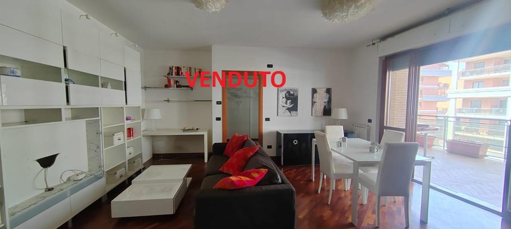 appartamento in vendita a Fiumicino in zona Isola Sacra