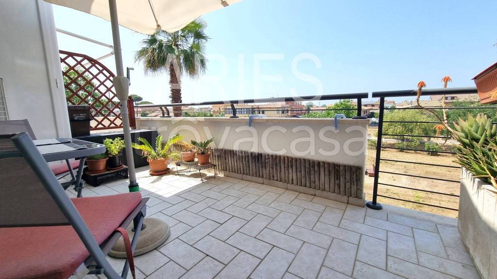 appartamento in vendita a Fiumicino in zona Isola Sacra