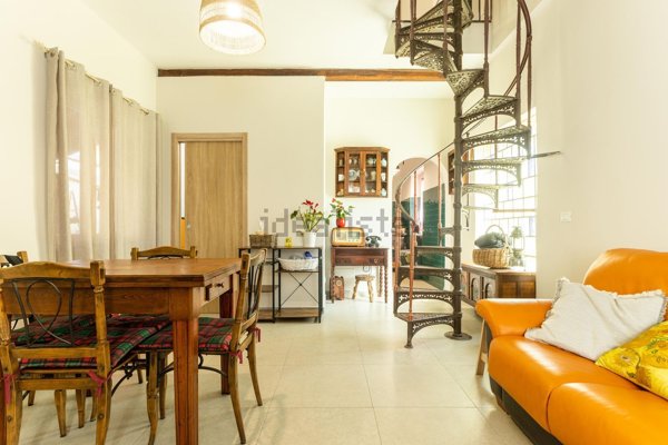 casa indipendente in vendita a Fiumicino in zona Isola Sacra