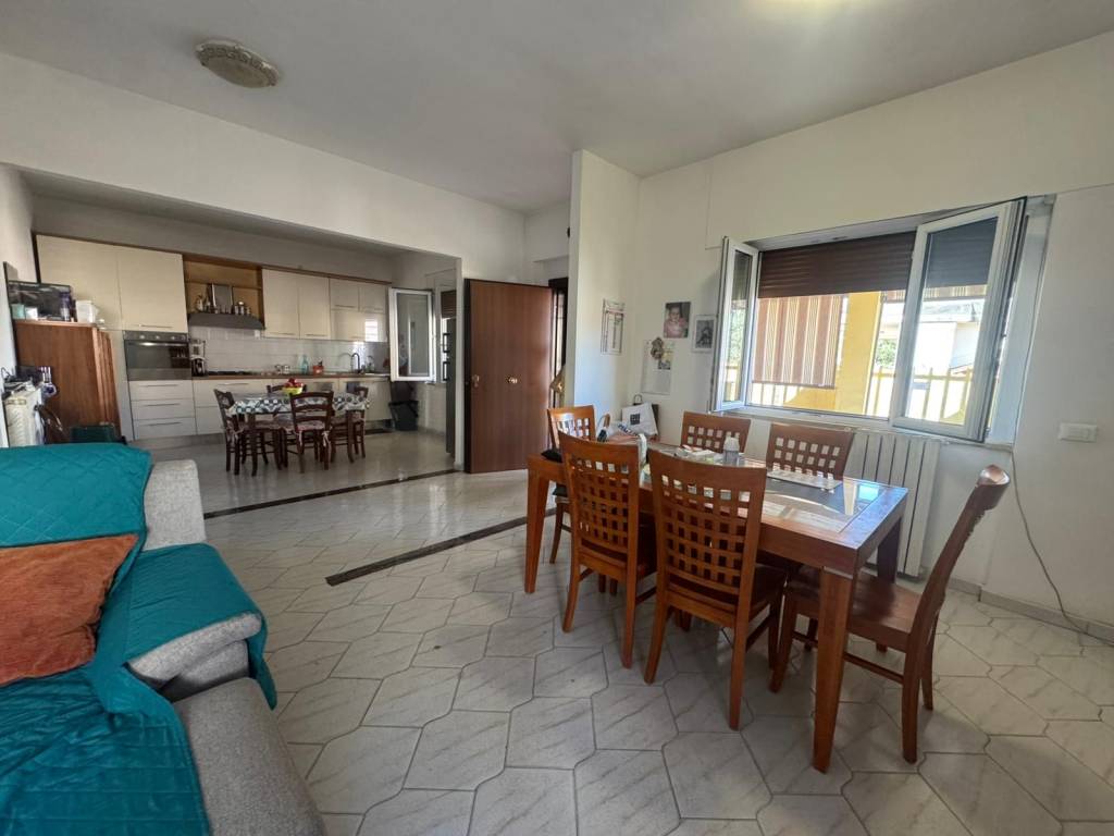 casa indipendente in vendita a Fiumicino in zona Focene