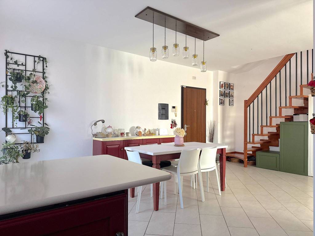 appartamento in vendita a Fiumicino in zona Isola Sacra