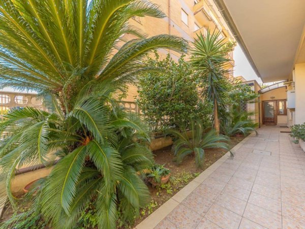 appartamento in vendita a Fiumicino in zona Isola Sacra