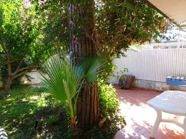casa indipendente in vendita a Fiumicino in zona Fregene