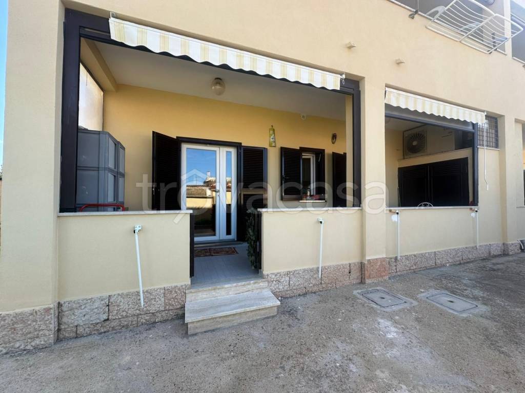 appartamento in vendita a Fiumicino in zona Focene