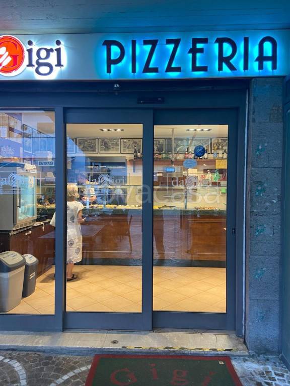 negozio in vendita a Fiumicino in zona Fregene