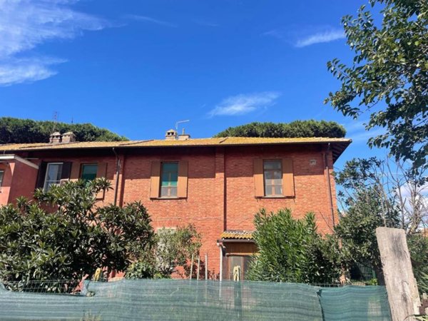 casa indipendente in vendita a Fiumicino in zona Fregene