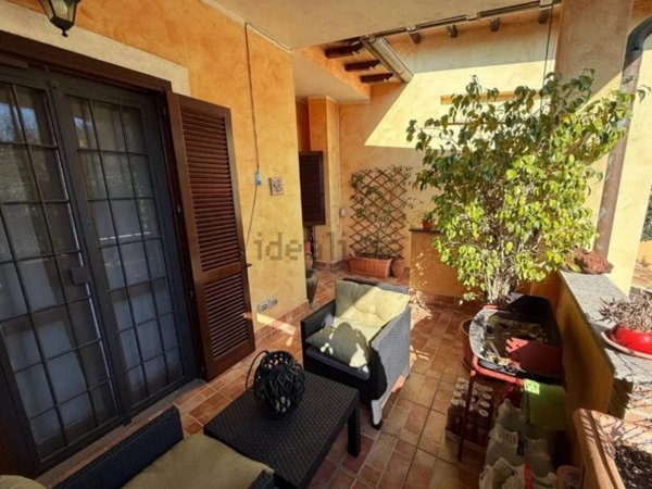 casa indipendente in vendita a Fiumicino in zona Tragliata
