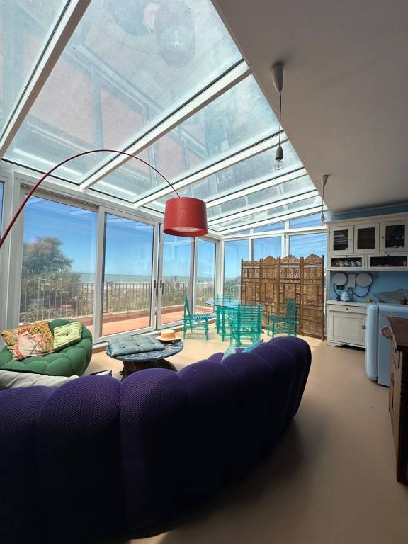 casa indipendente in vendita a Fiumicino in zona Focene