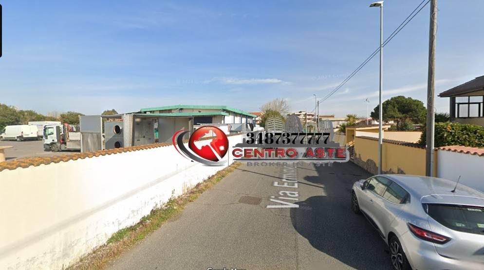 negozio in vendita a Fiumicino in zona Isola Sacra