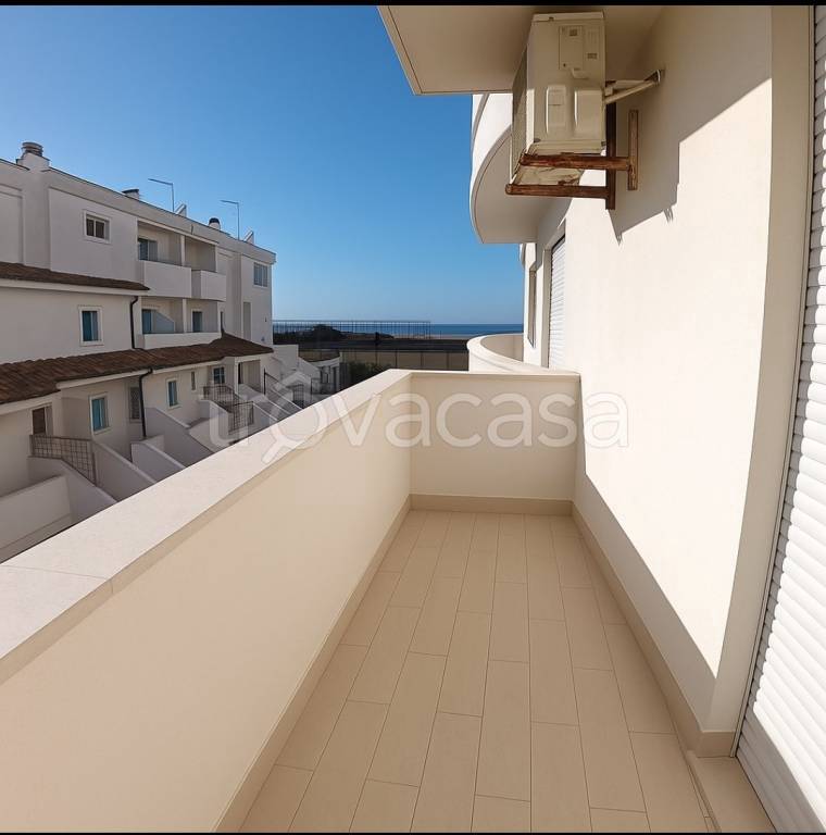 appartamento in vendita a Fiumicino in zona Focene