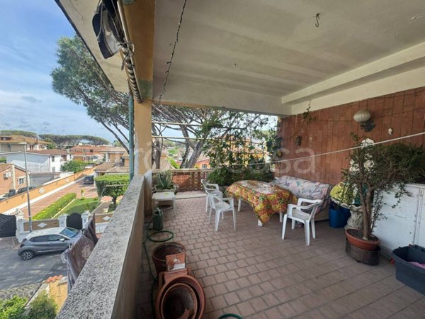 appartamento in vendita a Fiumicino in zona Isola Sacra