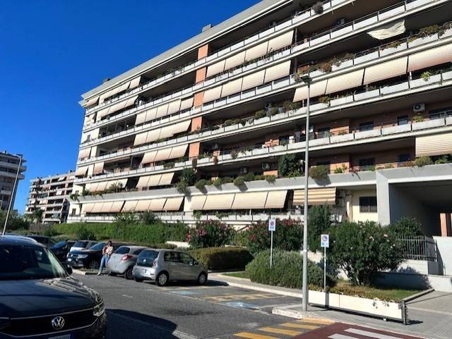 appartamento in vendita a Fiumicino in zona Isola Sacra