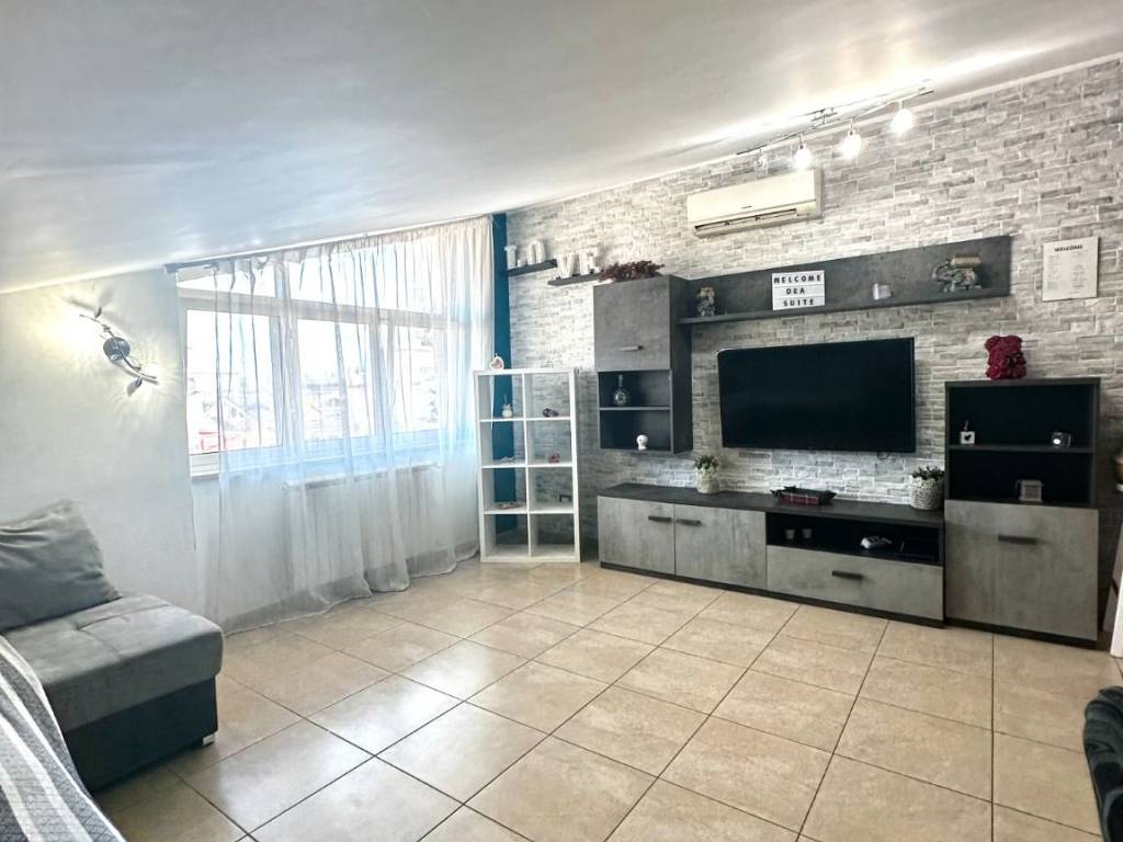 appartamento in vendita a Fiumicino in zona Isola Sacra