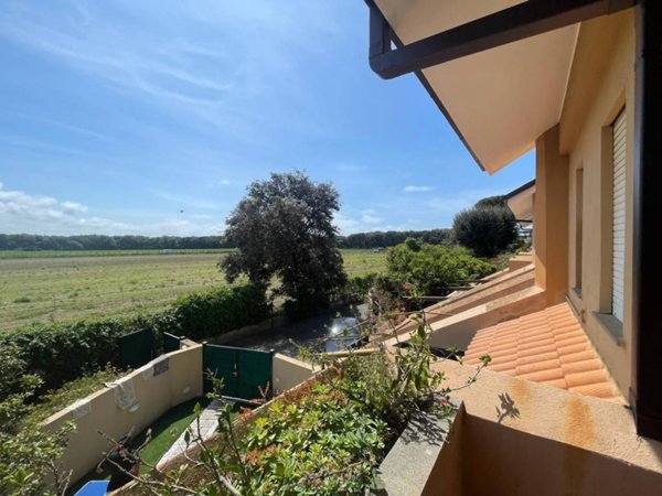 casa indipendente in vendita a Fiumicino in zona Fregene