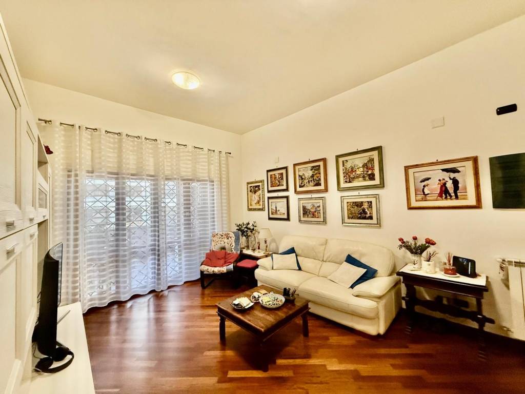 appartamento in vendita a Fiumicino in zona Focene