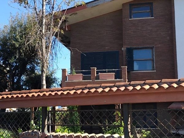 casa indipendente in vendita a Fiumicino in zona Fregene