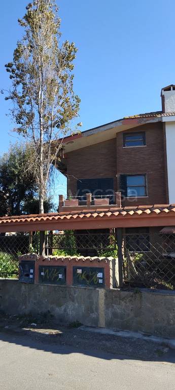 casa indipendente in vendita a Fiumicino in zona Fregene