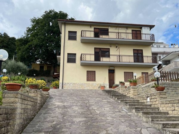 casa indipendente in vendita a Fiumicino in zona Aranova