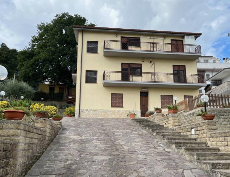casa indipendente in vendita a Fiumicino in zona Aranova