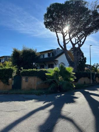 casa indipendente in vendita a Fiumicino in zona Fregene