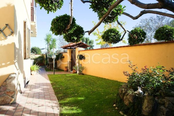 appartamento in vendita a Fiumicino in zona Isola Sacra