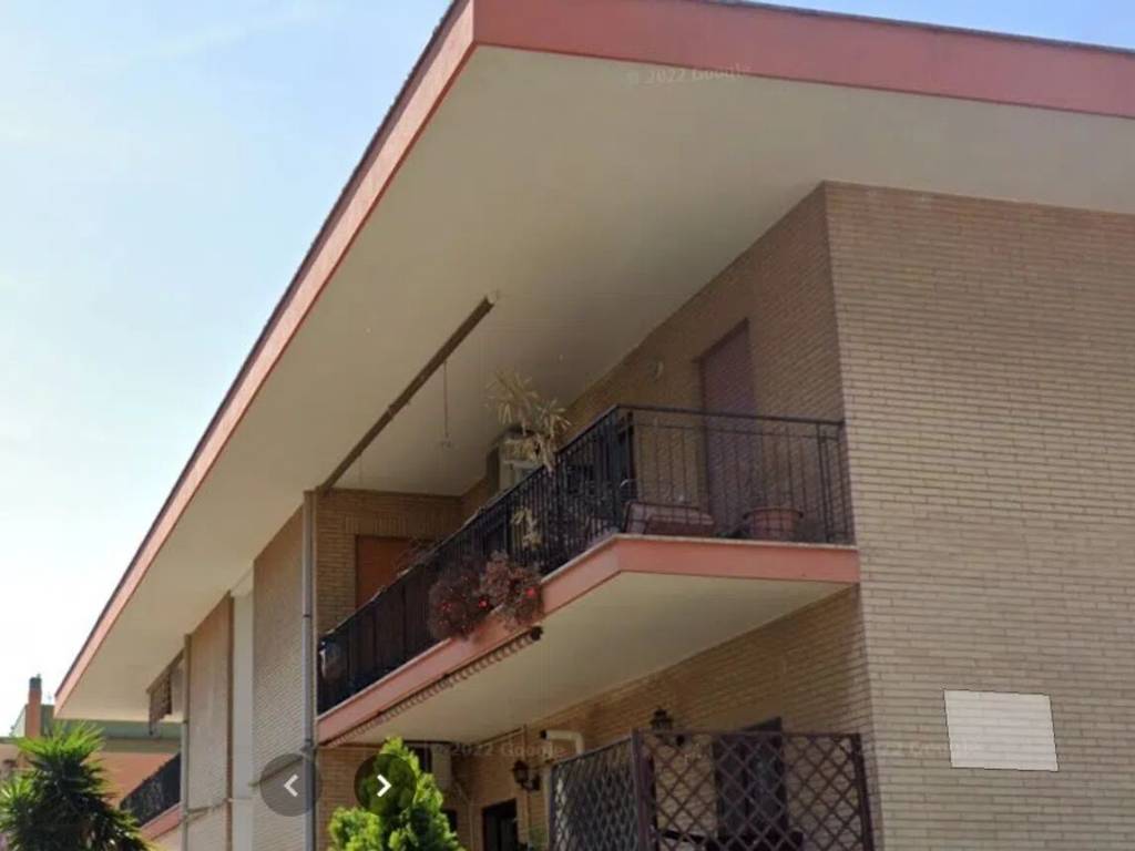 appartamento in vendita a Fiumicino in zona Isola Sacra