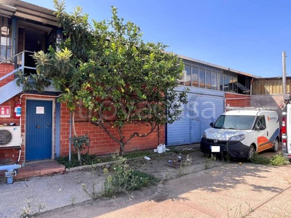 ufficio in vendita a Fiumicino in zona Isola Sacra