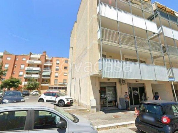 negozio in vendita a Fiumicino