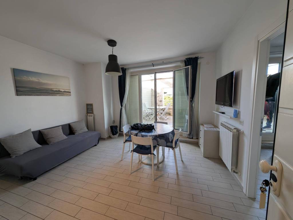 appartamento in vendita a Fiumicino in zona Fregene