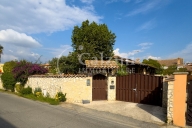 casa indipendente in vendita a Fiumicino in zona Isola Sacra