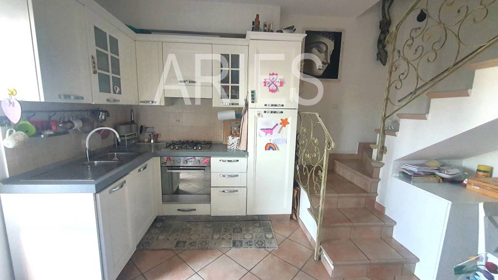 appartamento in vendita a Fiumicino in zona Isola Sacra