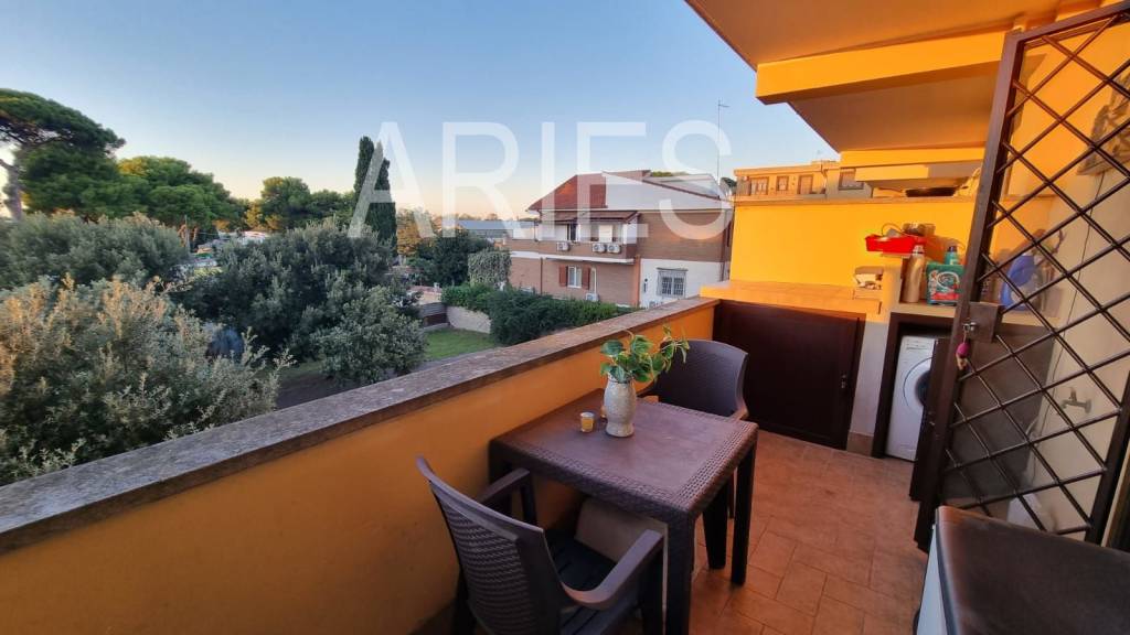 appartamento in vendita a Fiumicino in zona Isola Sacra