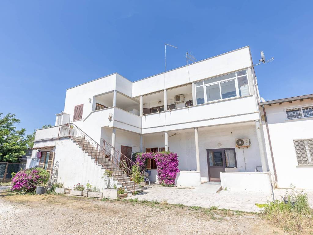 appartamento in vendita a Fiumicino in zona Fregene