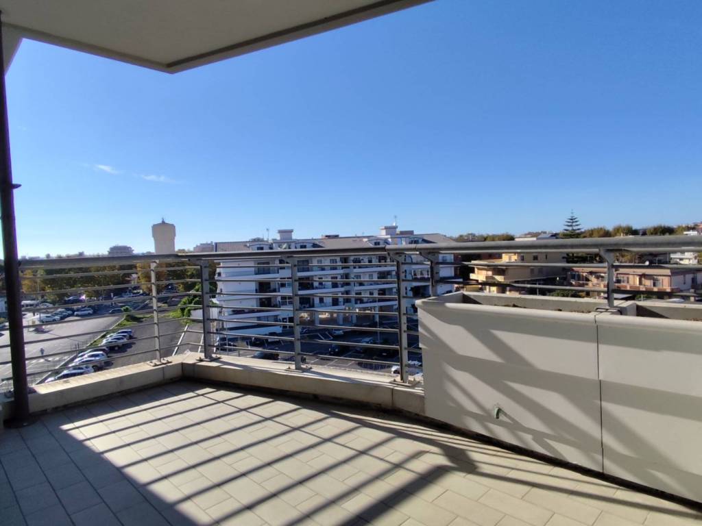 appartamento in vendita a Fiumicino in zona Focene