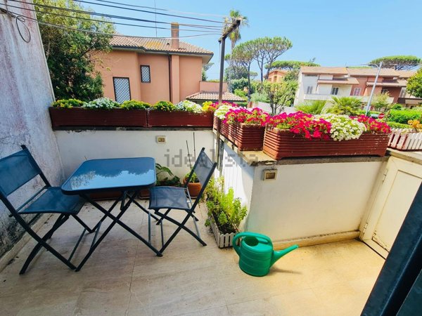 appartamento in vendita a Fiumicino in zona Fregene