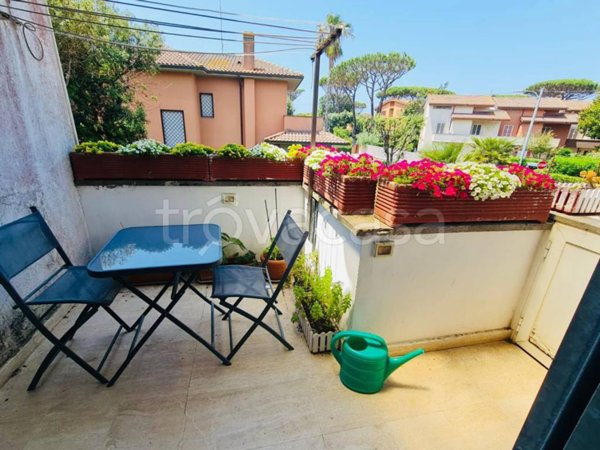 casa indipendente in vendita a Fiumicino in zona Fregene