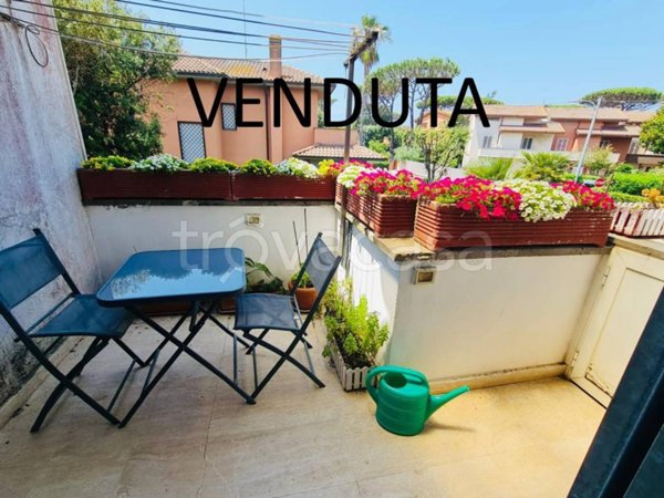 casa indipendente in vendita a Fiumicino in zona Fregene