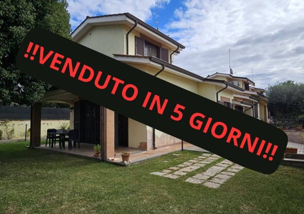 casa indipendente in vendita a Fiumicino in zona Aranova