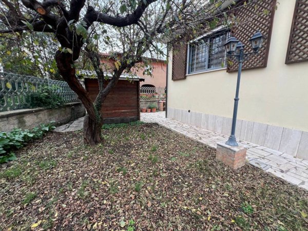 casa indipendente in vendita a Fiumicino in zona Palidoro