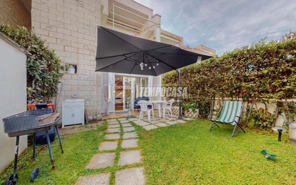 appartamento in vendita a Fiumicino in zona Fregene