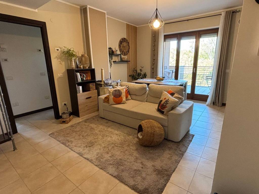 appartamento in vendita a Fiumicino in zona Aranova