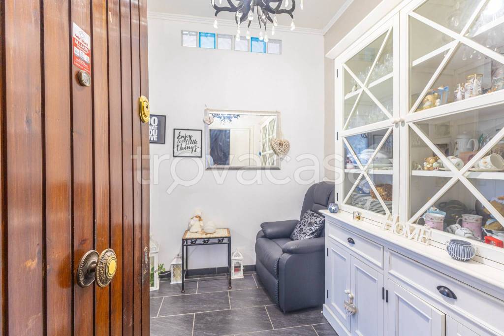 appartamento in vendita a Fiumicino in zona Isola Sacra