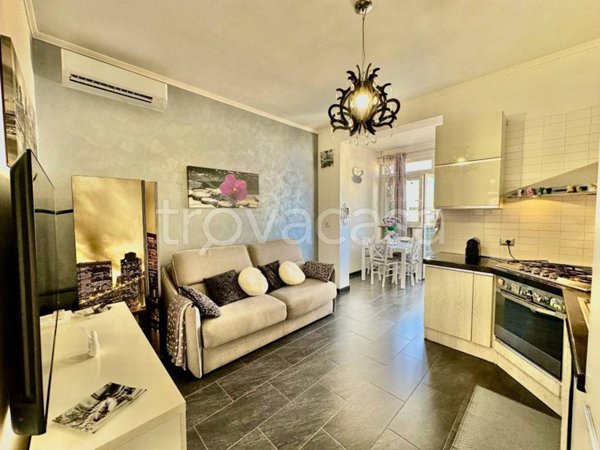 appartamento in vendita a Fiumicino in zona Isola Sacra