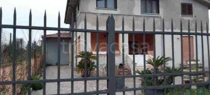 casa indipendente in vendita a Fiumicino in zona Aranova